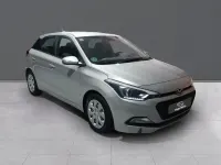 Begagnad Hyundai i20 Style 100 HK (73 kW) 2016 Grå