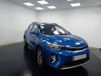 Usado Kia Stonic 101 CV (74 kW) 2023 Azul SUV