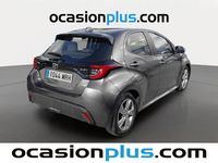 Usado Toyota Yaris Hybrid Active 116 CV (85 kW) 2024 Blanco Berlina