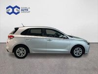 Usado Hyundai i30 120 CV (88 kW) 2017 Gris / plata Berlina