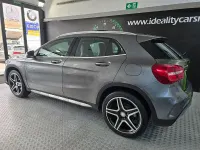 Usado Mercedes GLA220 AMG line 170 CV (125 kW) 2014 Gris / plata SUV