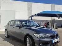 Usado BMW 118 Comfort Edition 143 CV (105 kW) 2015 Gris / plata Utilitario