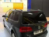 Usado VW Touran Advance 105 CV (77 kW) 2015 Gris Monovolumen