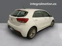 Usado Kia Rio 84 CV (61 kW) 2021 Blanco