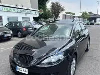 Usado Seat Leon Sport 105 CV (77 kW) 2006 Negro Utilitario