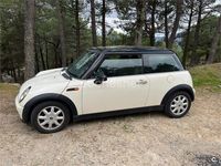 Usado Mini ONE 90 CV (66 kW) 2003 Beige Utilitario