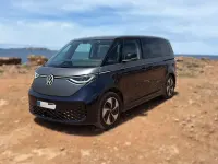 Usado VW ID. Buzz Pro 150 kW (204 CV) 2023 Gris Monovolumen