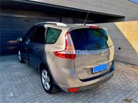 Usado Renault Grand Scénic III Dynamique 110 CV (80 kW) 2013 Gris / plata Monovolumen