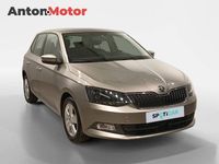 Usado Skoda Fabia Active 90 CV (66 kW) 2016 Gris Utilitario