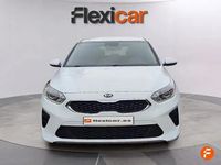 Begagnad Kia Ceed Plus 100 HK (73 kW) 2018 Vit Halvkombi