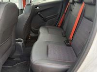 Usado Peugeot 208 Roland Garros 99 CV (72 kW) 2017 Gris Utilitario