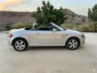 Usado Audi TT Roadster 150 CV (110 kW) 2001 Gris / plata Descapotable