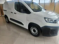 Käytetty Citroën Berlingo Business Class 102 HP (75 kW) 2022 Valkoinen Tila-auto