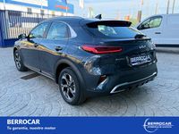 Usado Kia XCeed 100 CV (73 kW) 2024 Gris SUV