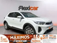 Usado Kia Stonic 84 CV (61 kW) 2022 Blanco SUV