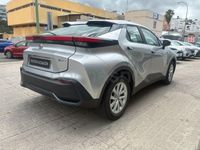 Käytetty Toyota C-HR Active 140 HP (102 kW) 2024 Harmaa Katumaasturi