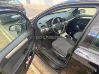 Usado Opel Astra Enjoy 115 CV (84 kW) 2007 Negro Berlina