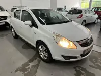 Usado Opel Corsa Cosmo 75 CV (55 kW) 2009 Blanco Utilitario