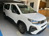 Usado Peugeot Rifter Allure 130 CV (95 kW) 2024 Blanco Monovolumen
