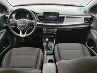 Usado Kia Rio 100 CV (73 kW) 2022 Gris/plata