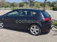 Usado Seat Leon Sport 140 CV (102 kW) 2006 Negro Utilitario
