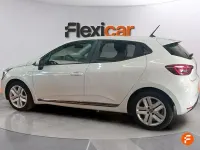Usado Renault Clio V Intens 85 CV (62 kW) 2020 Blanco Berlina