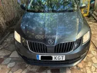 Usado Skoda Octavia Active 115 CV (84 kW) 2018 Gris / plata Berlina