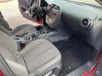 Usado Seat Leon Stylance 105 CV (77 kW) 2007 Granate Utilitario
