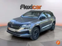 Begagnad Skoda Karoq SportLine 150 HK (110 kW) 2024 Grå SUV