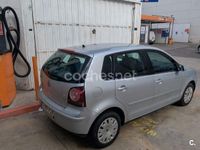 Usado VW Polo Advance 80 CV (58 kW) 2006 Gris / plata Utilitario