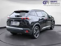 Usado Peugeot 2008 GT 130 CV (95 kW) 2021 Negro SUV
