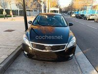 Usado Kia Ceed Active 126 CV (92 kW) 2010 Negro Utilitario