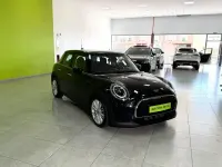 Usado Mini Cooper 136 CV (100 kW) 2023 Negro Utilitario