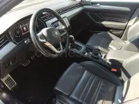 Usado VW Passat R-line 150 CV (110 kW) 2021 Gris / plata Familiar