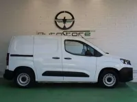 Usado Peugeot Partner Premium 98 CV (72 kW) 2022 Blanco Monovolumen
