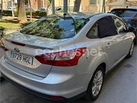 Usado Ford Focus Titanium 115 CV (84 kW) 2011 Gris / plata Berlina