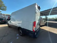 Usado Iveco Daily 156 CV (114 kW) 2025 Blanco Berlina