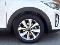 Usado Kia Stonic 84 CV (61 kW) 2023 Blanco SUV