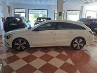 Usado Mercedes CLA200 Shooting Brake 136 CV (100 kW) 2016 Blanco Familiar