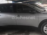 Usado Peugeot 5008 Active 136 CV (100 kW) 2024 Gris / plata SUV