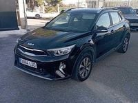 Usado Kia Stonic 100 CV (73 kW) 2021 Negro SUV