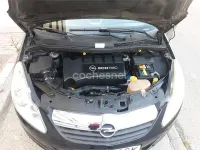 Usado Opel Corsa 90 CV (66 kW) 2008 Negro Utilitario