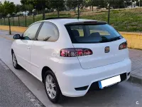 Usado Seat Ibiza 85 CV (62 kW) 2008 Blanco Berlina