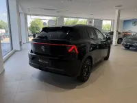 Nuevo MG MG4 EV 117 kW (160 CV) 2026 Negro Utilitario