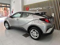 Usado Toyota C-HR Advance 122 CV (89 kW) 2021 Gris SUV