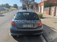 Usado Peugeot 207 70 CV (51 kW) 2008 Gris / plata Berlina
