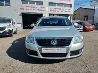 Usado VW Passat Edition 110 CV (80 kW) 2010 Gris / plata Familiar