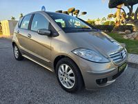 Usado Mercedes A180 Avantgarde 109 CV (80 kW) 2009 Beige Monovolumen