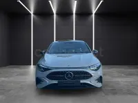 Nuevo Mercedes CLA180 136 CV (100 kW) 2026 Gris / plata Berlina