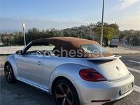 Usado VW Beetle 105 CV (77 kW) 2016 Gris / plata Utilitario